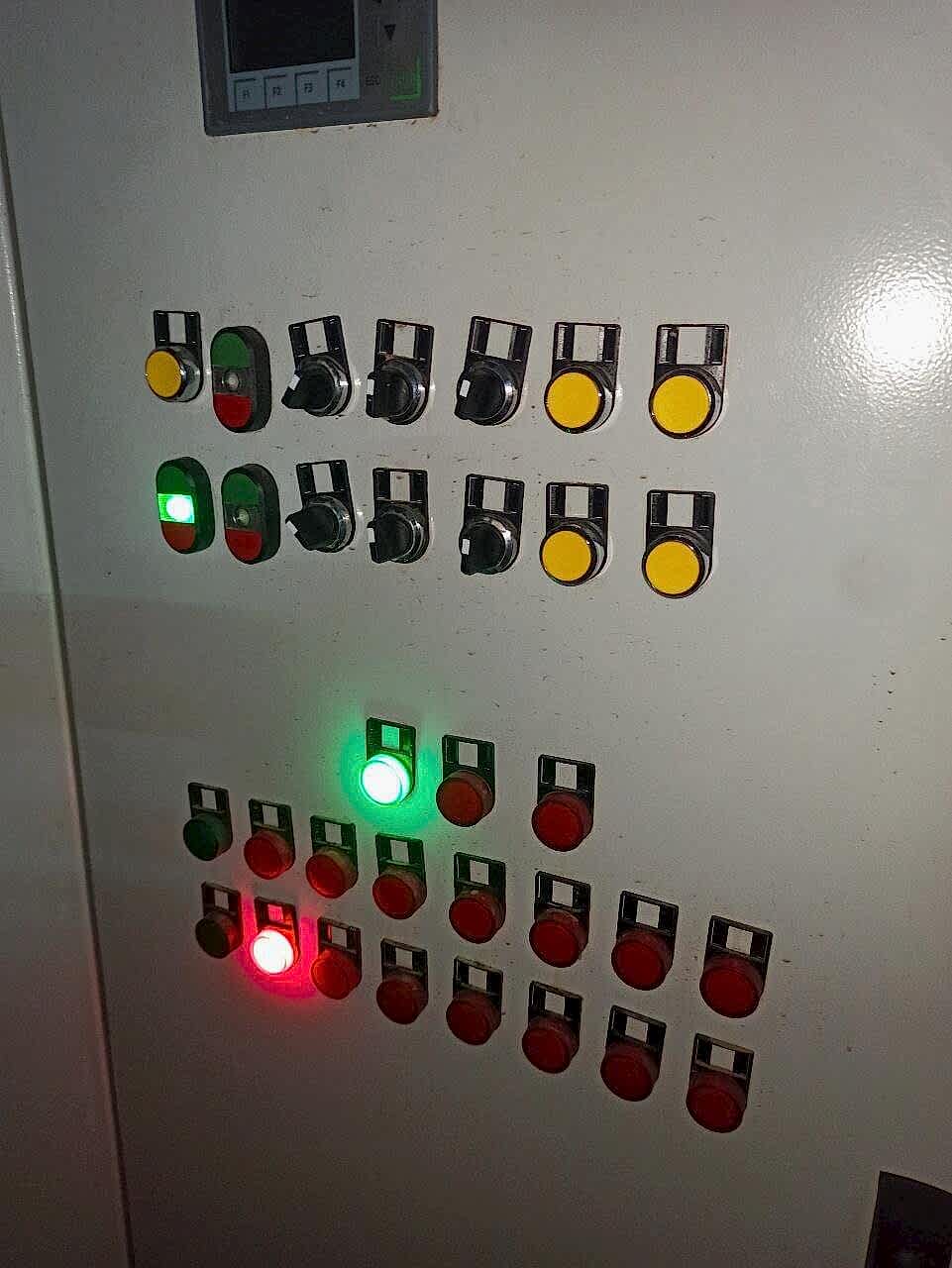 photo_5431457106592122744_y