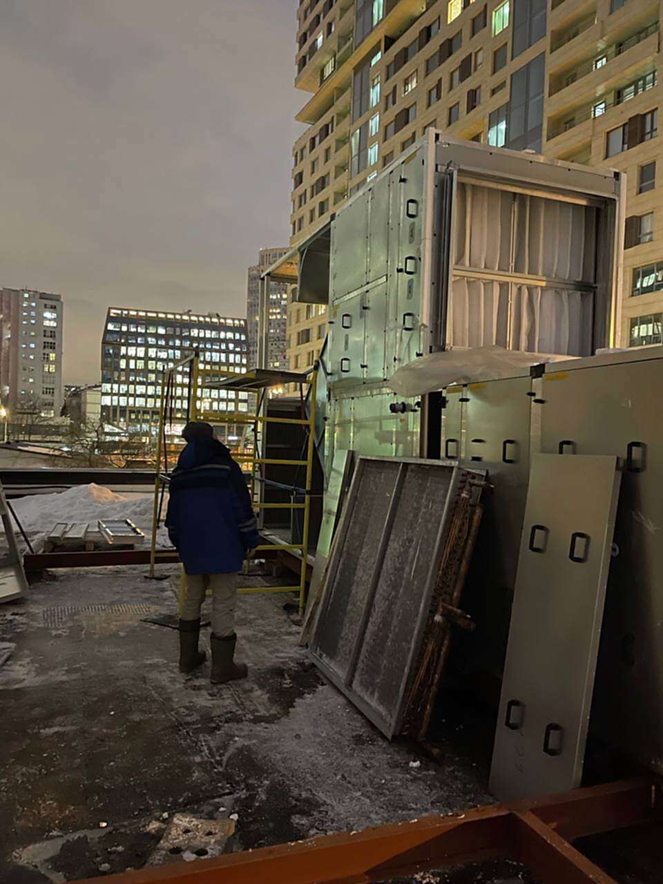 photo_5211093587448680732_y